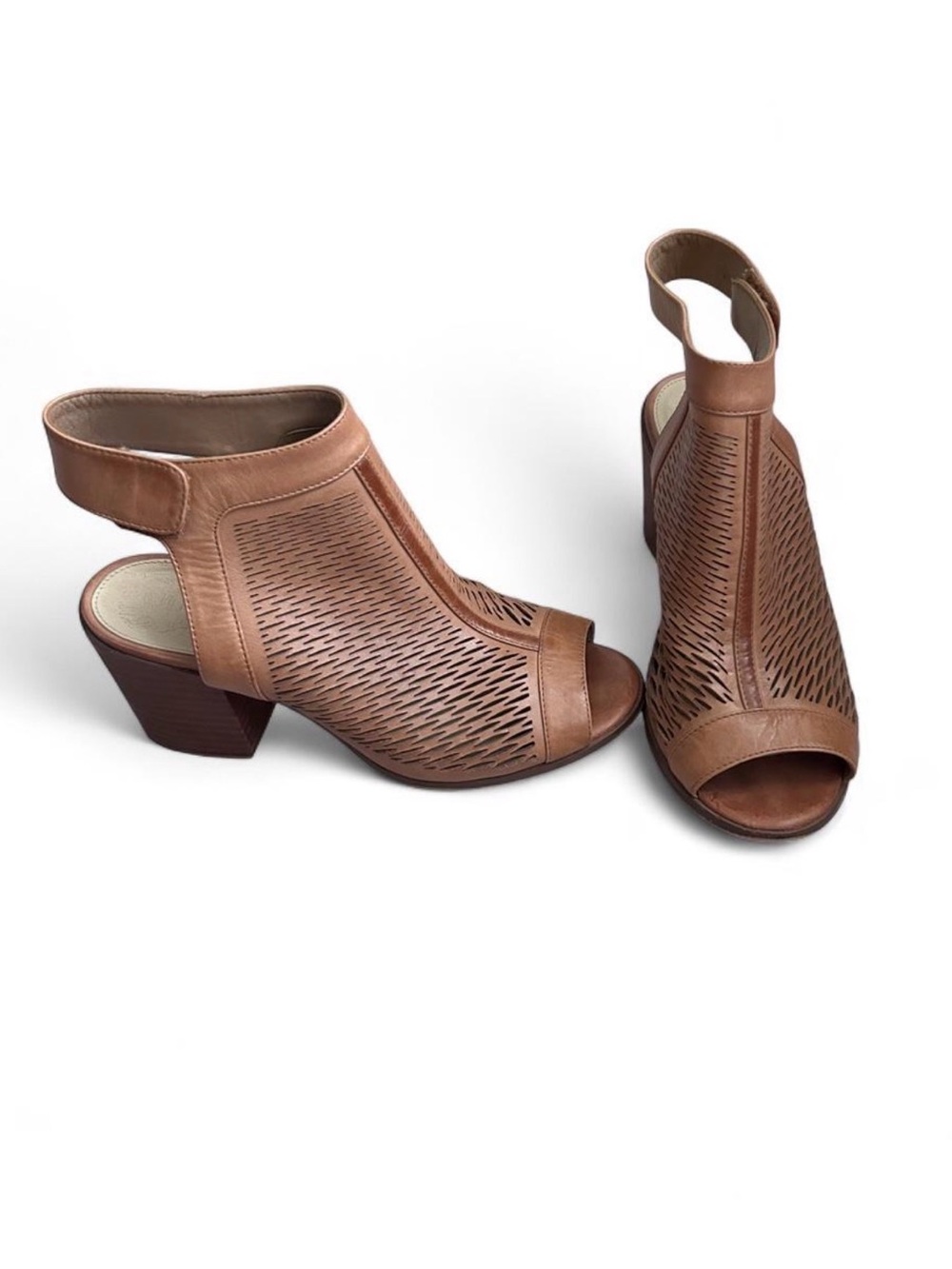 Vince Camuto Cognac Perforated Peep Toe Ankle Booties Block Heel